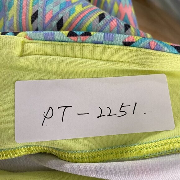 Ivivva Cropped Leggings Girls Size 12 Abstract Print Multicolored PT-2251 - Picture 2 of 10